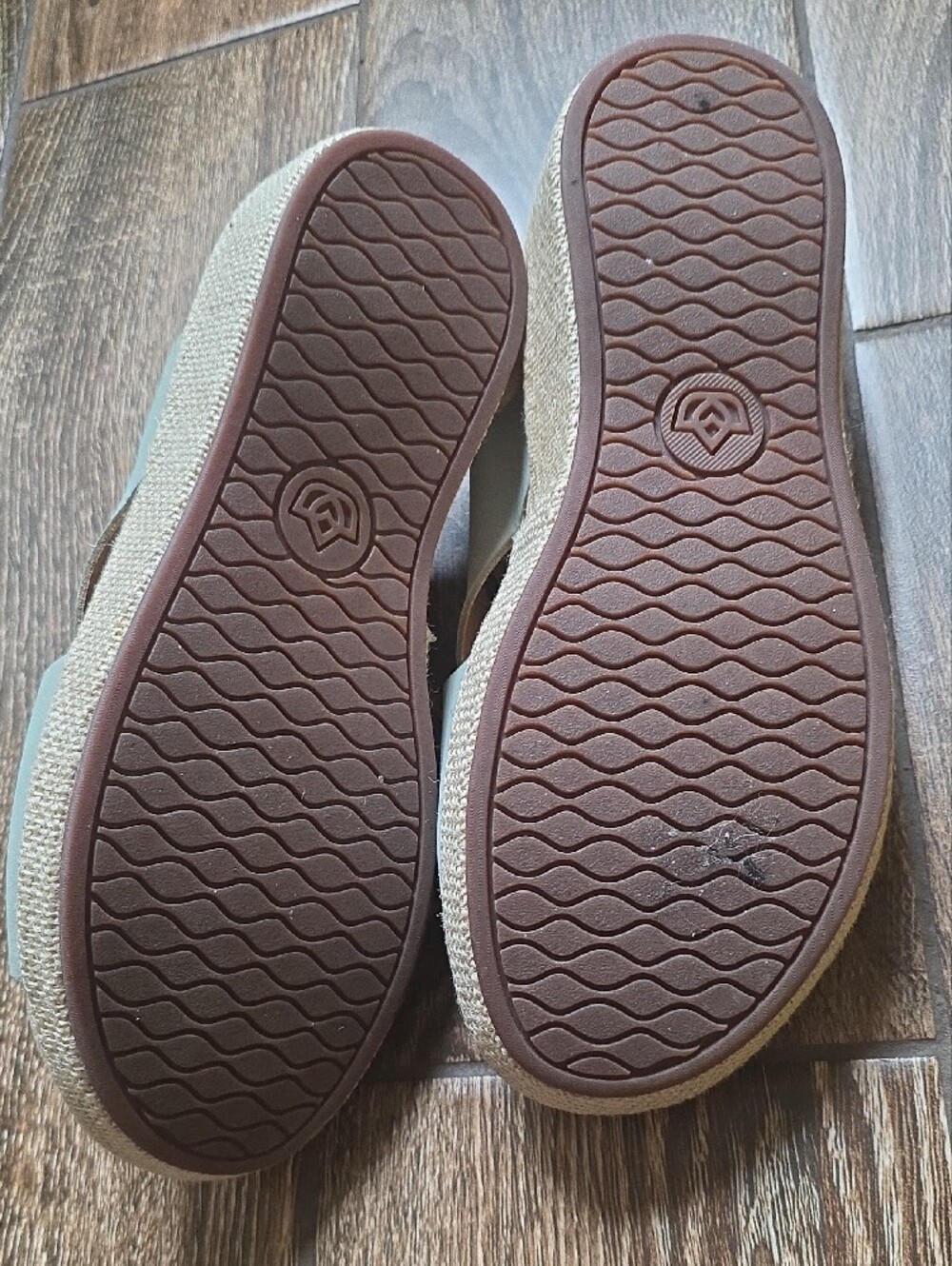 Spano Women's Mint Green Crossband Espadrille Wedge Sandals - Picture 5 of 6